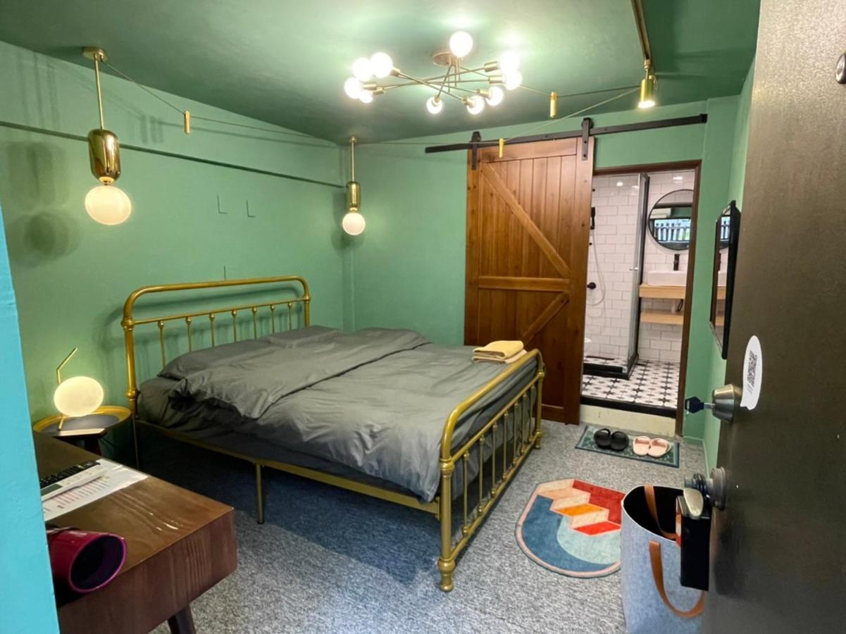 Loft Wo Design Inn Tainan Luaran gambar