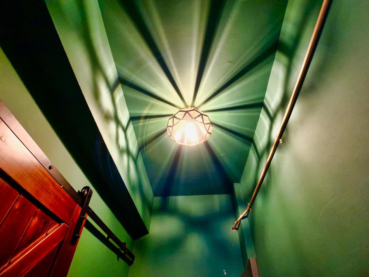 Loft Wo Design Inn Tainan Luaran gambar