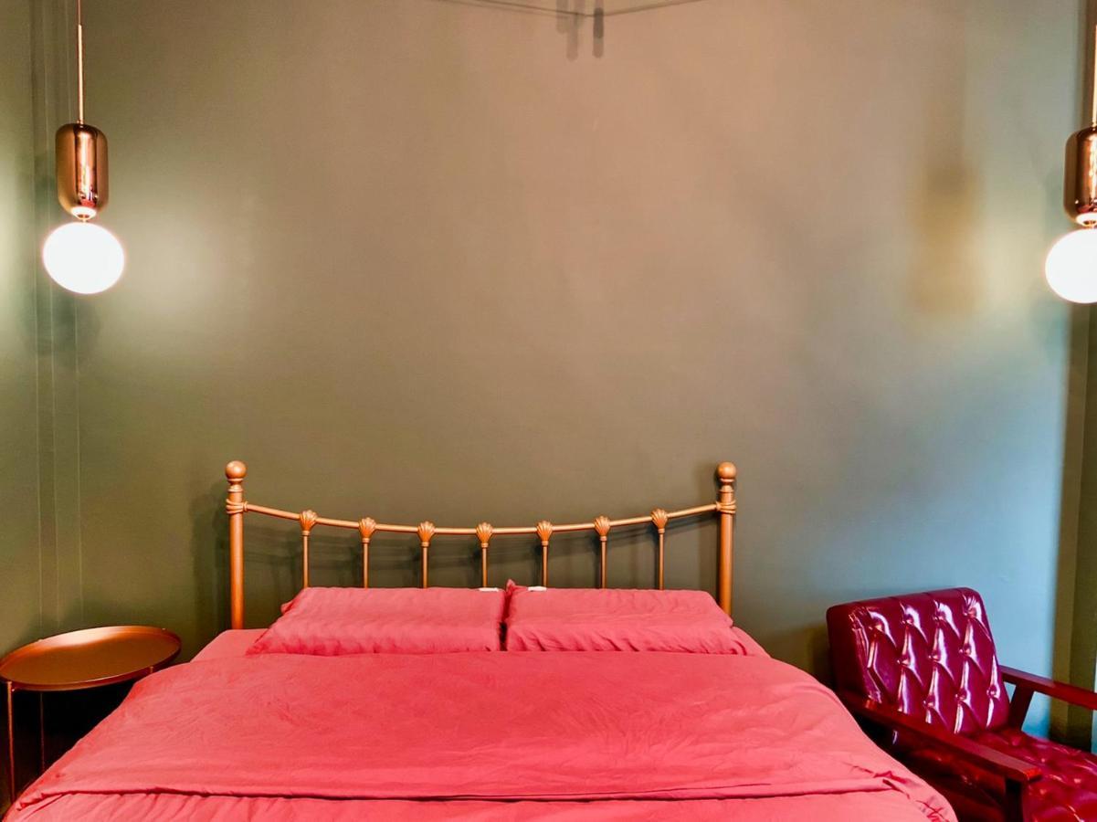 Loft Wo Design Inn Tainan Luaran gambar