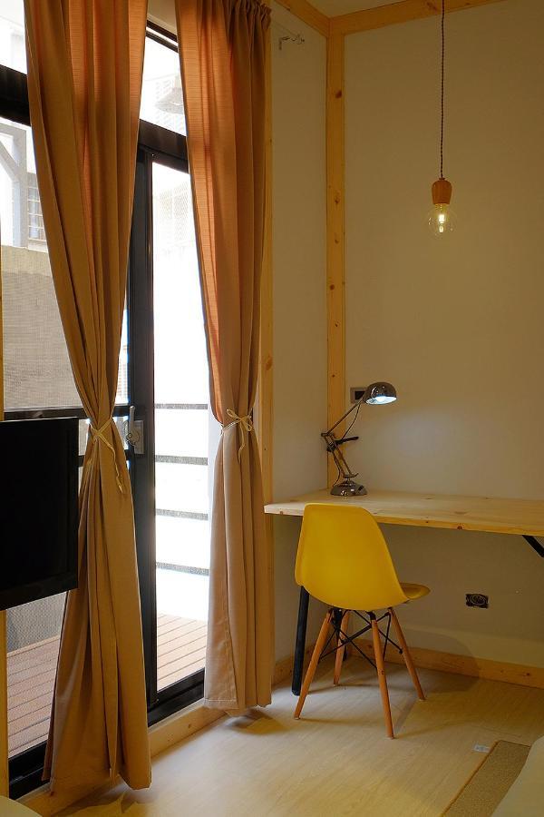 Loft Wo Design Inn Tainan Luaran gambar