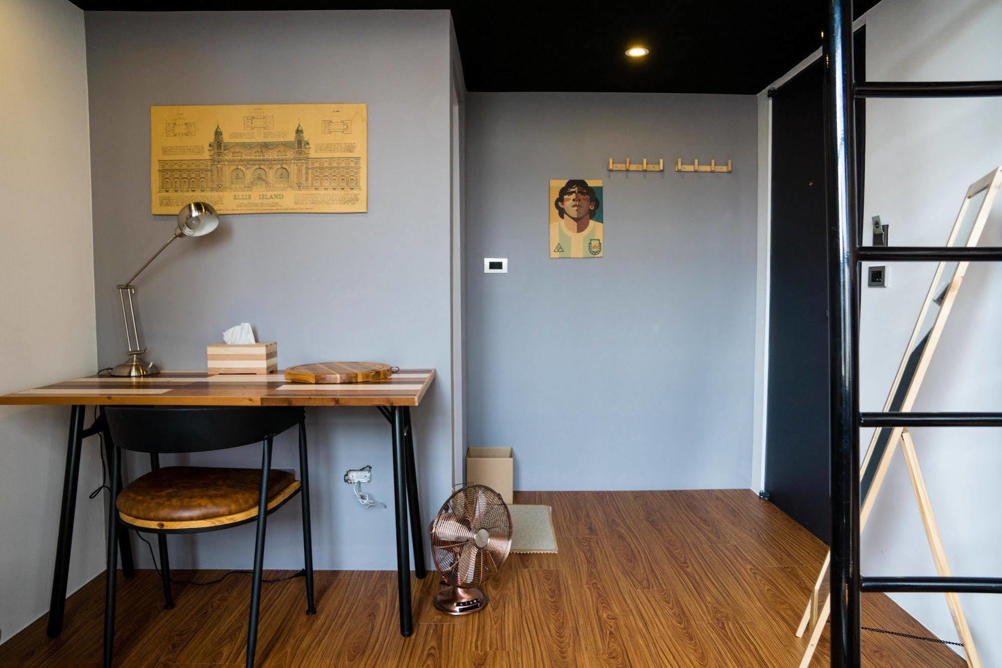 Loft Wo Design Inn Tainan Luaran gambar