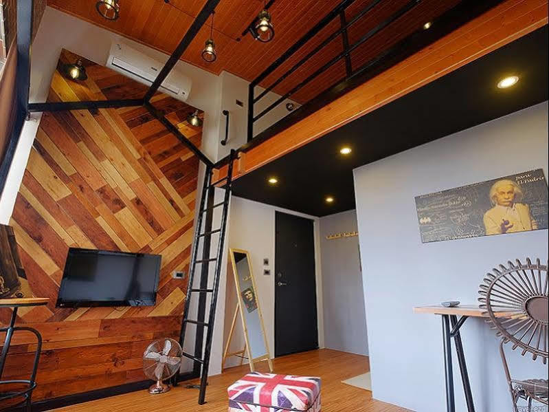 Loft Wo Design Inn Tainan Luaran gambar