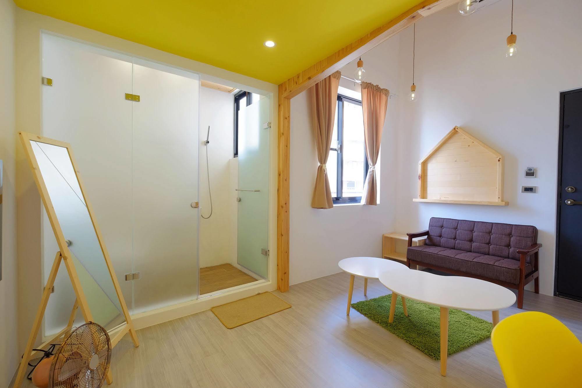 Loft Wo Design Inn Tainan Luaran gambar